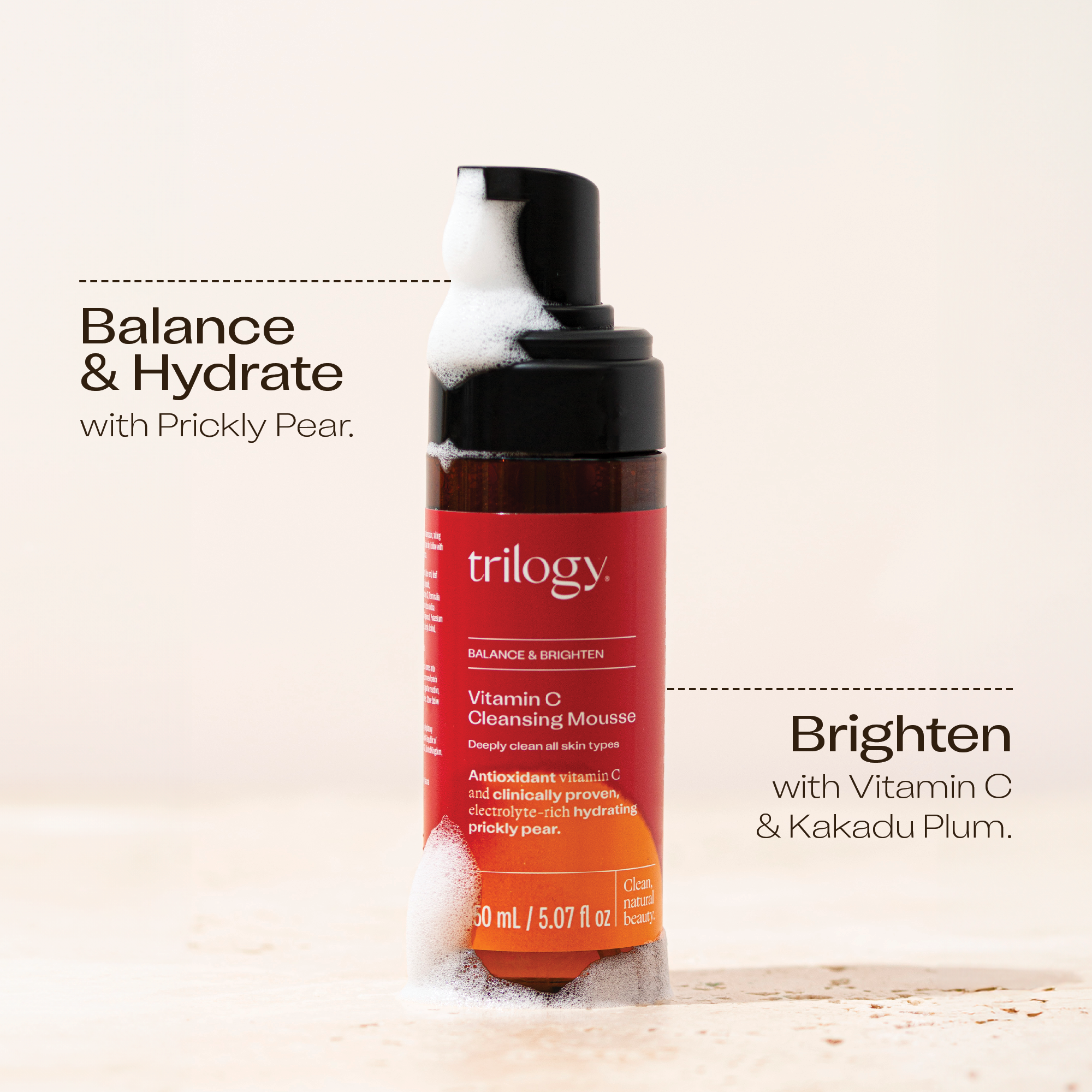 Vitamin C Cleansing Mousse balances and hydrated with prickly pear while the Vitamin C and Kakadu Plum brightens.