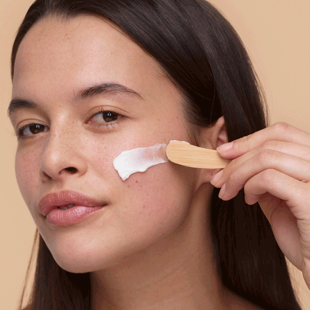 Rejuvenating Overnight Mask model swatch.